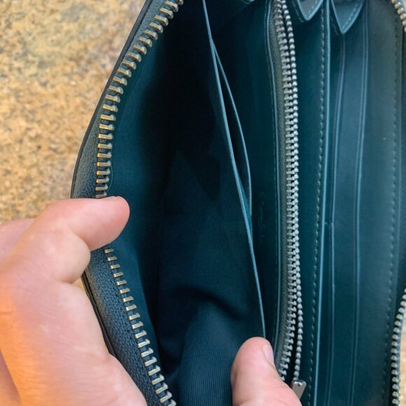 Green Coach long wallet with zipper and horse carriage print - Picture 5 of 6